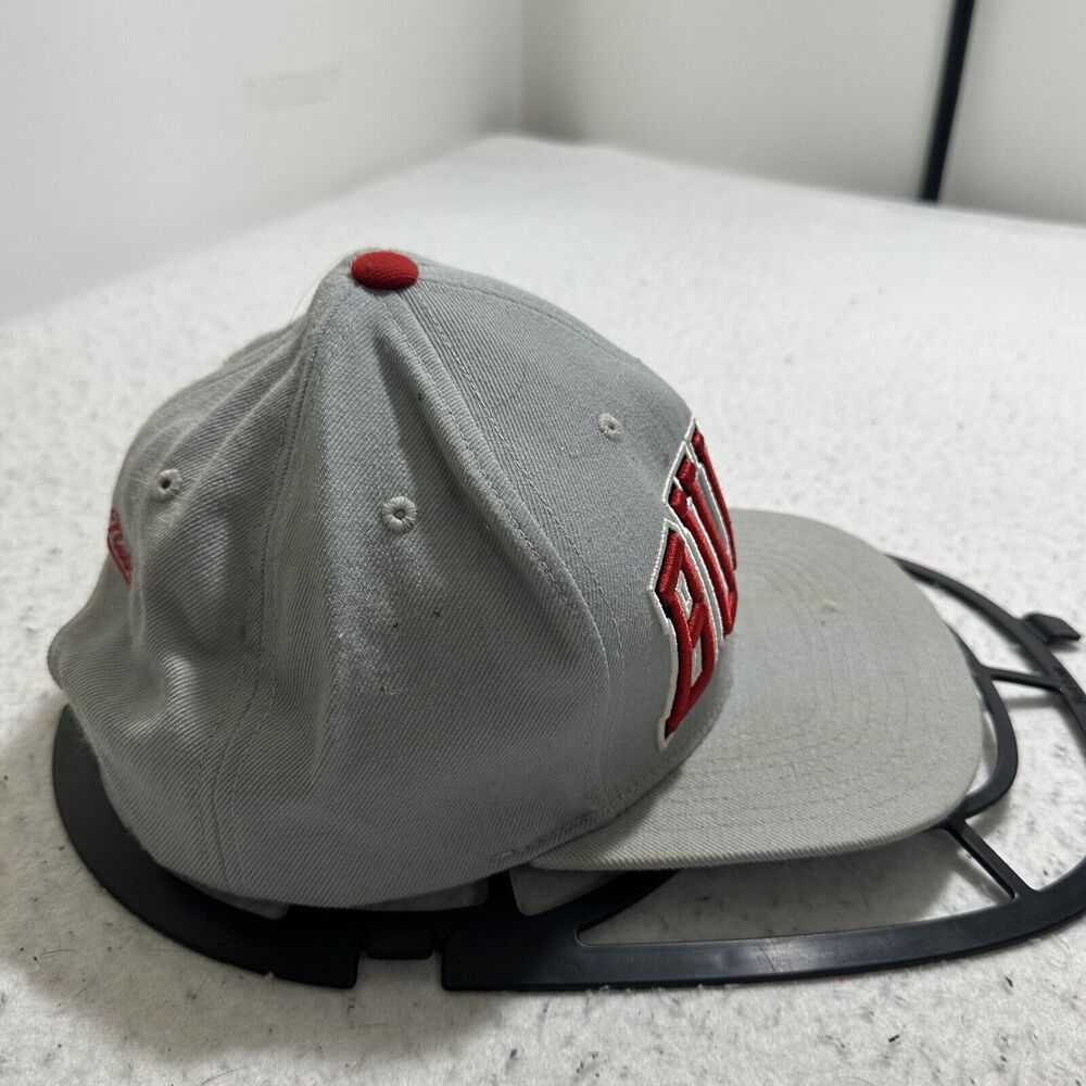 Mitchell & Ness Chicago Bulls Men's Adjustable Hat Baseball Cap Gray Red Wool - Picture 7 of 15